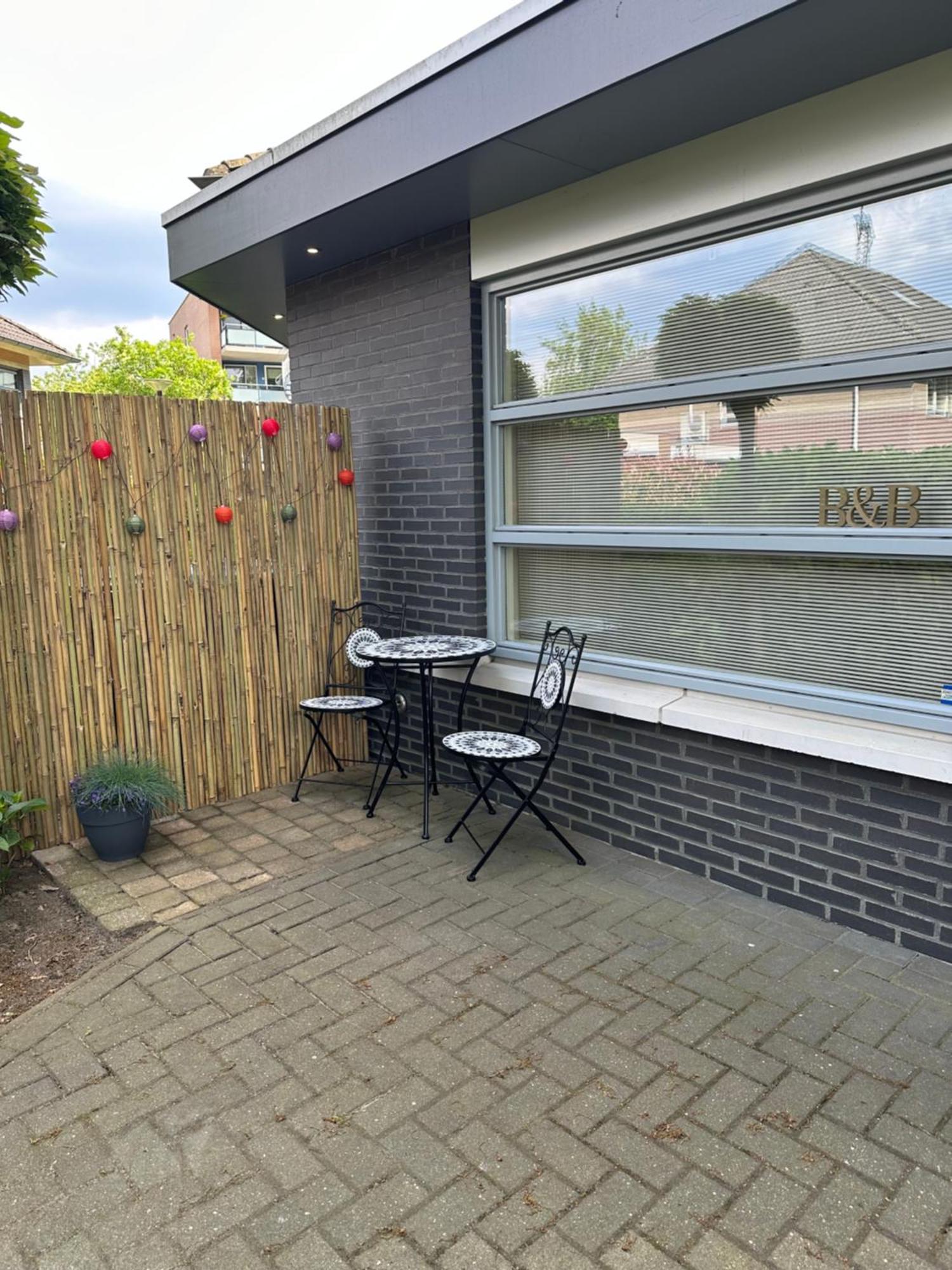 B&B Twente 엔스헤데 외부 사진