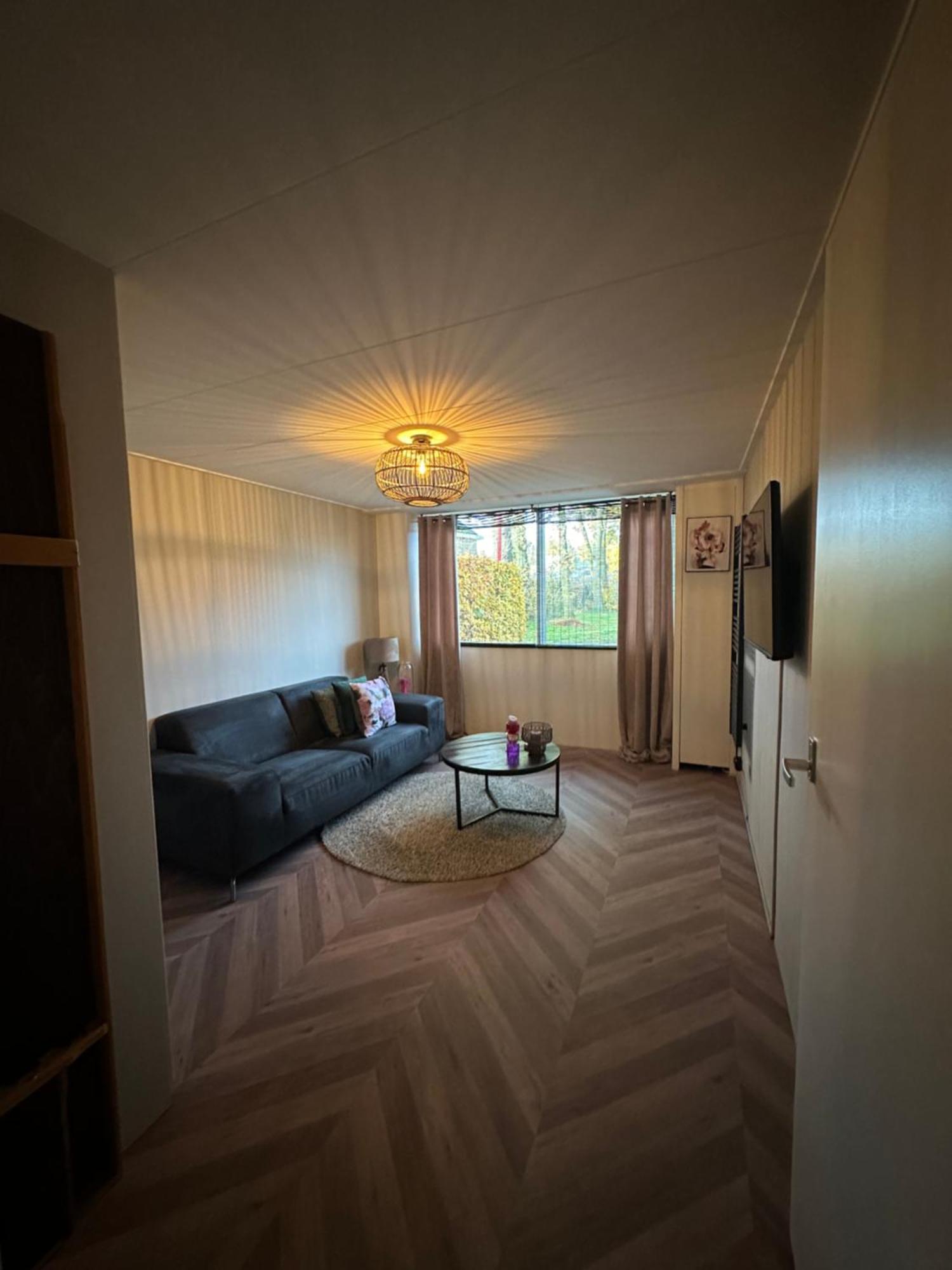 B&B Twente 엔스헤데 외부 사진